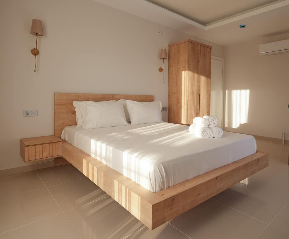 Soul House Kuşadası Room 11 as shown on Airbnb